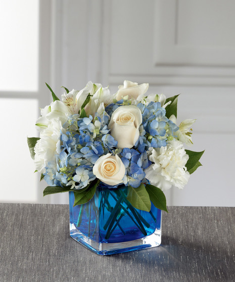 blue and white floral arrangement